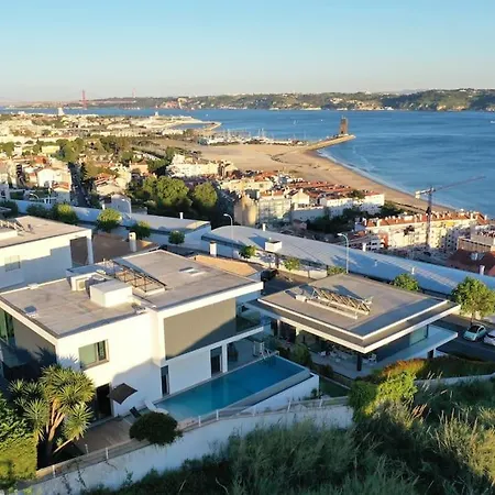 Modern With Sea Cruz Quebrada