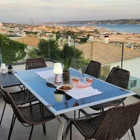 Modern With Sea Cruz Quebrada